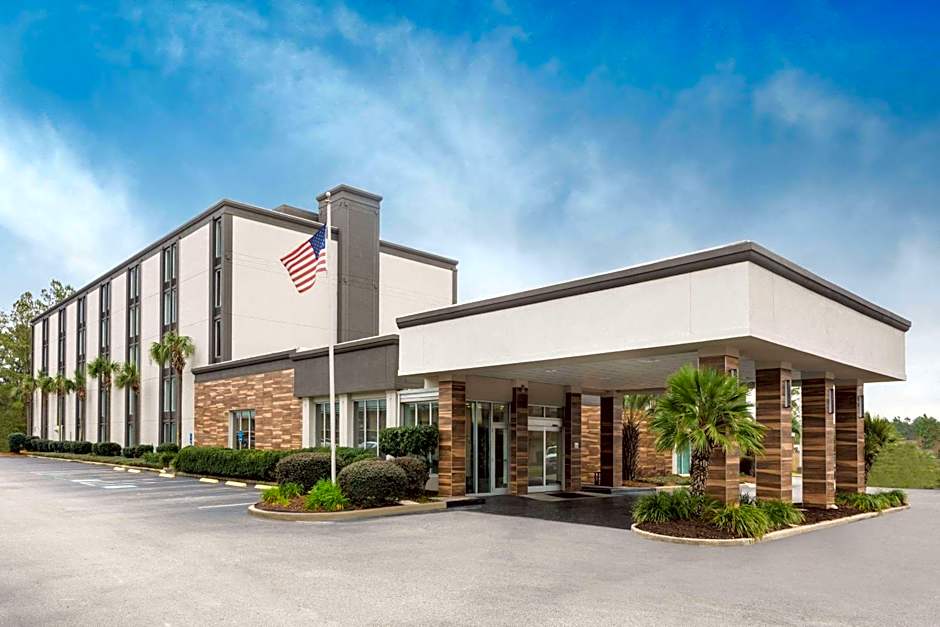 Wyndham Garden Summerville