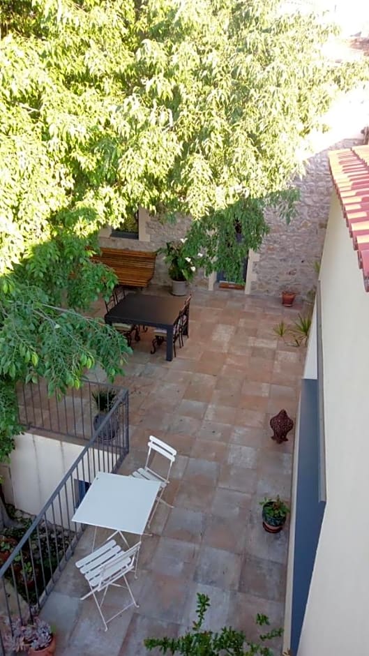 La Casa dels Lledoners