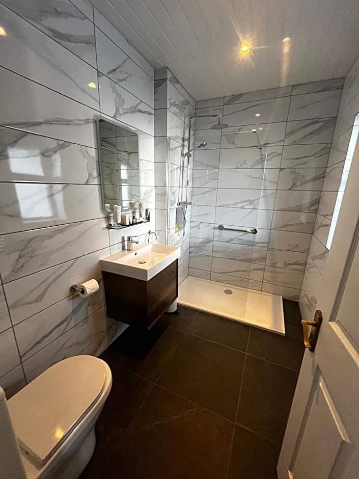 Photo 1 of 1 of 1 Double Bed or 2 Beds, Partial Sea View