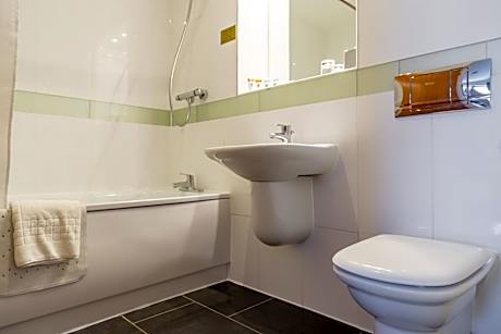 Executive Double Room with Free Hot Breakfast