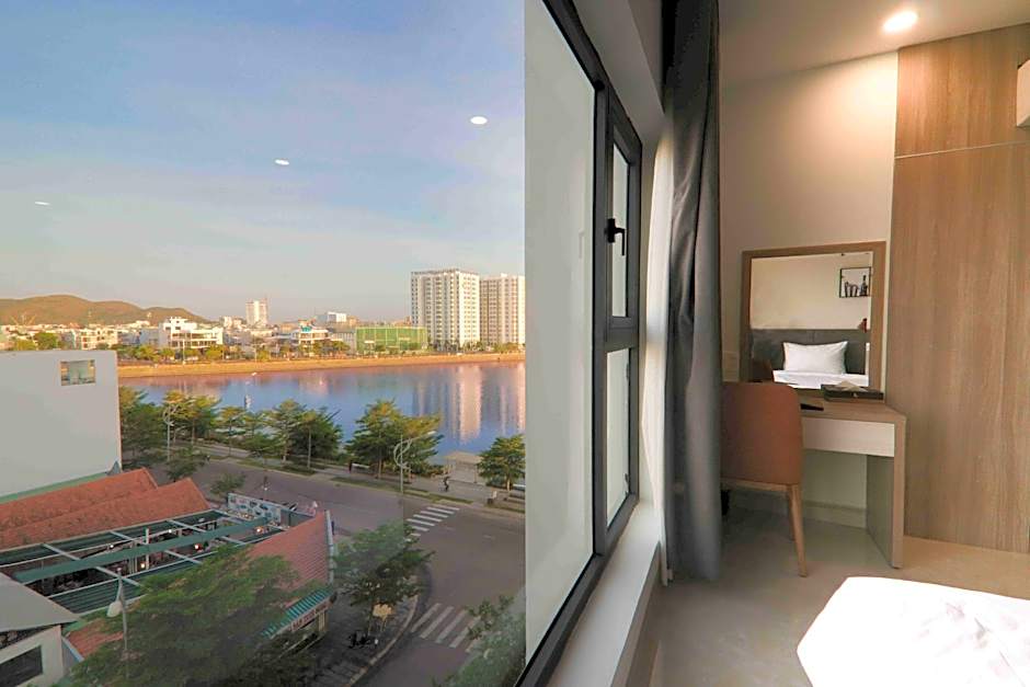 LakeView-Hotel Quy Nhon