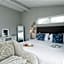 Cherry Bird Lodge Escape
