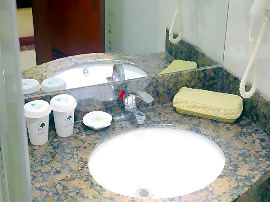 GreenTree Inn Jiangyin Zhouzhuang Shiji Avenue Business Hotel