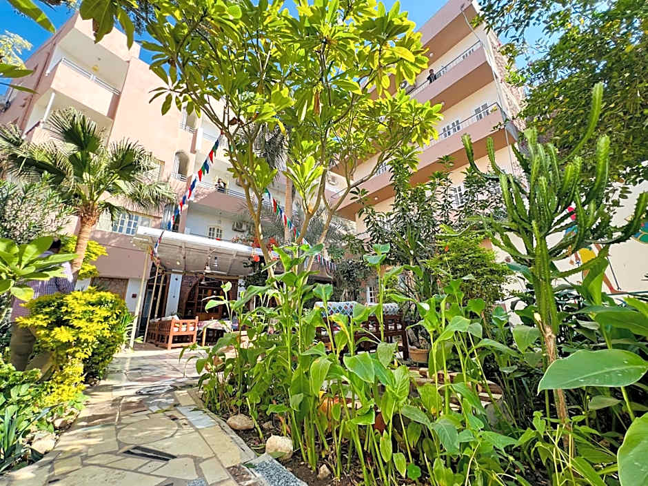 Amon Hotel