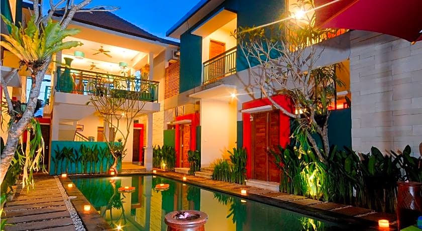 The Green Zhurga Suites