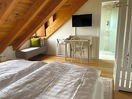 Double Room with Private Bathroom