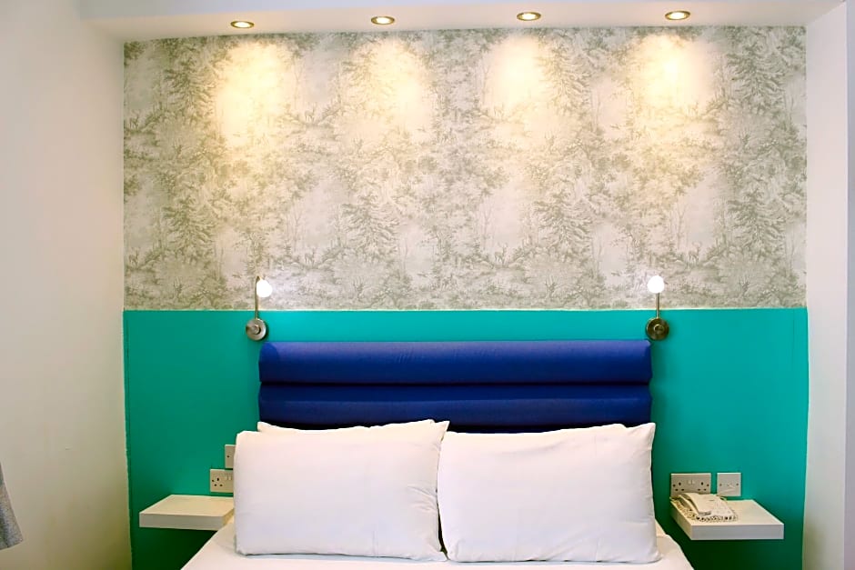 Clapham South Belvedere Hotel