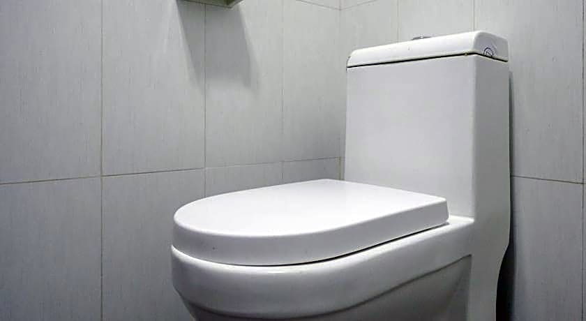 RedDoorz Plus near Amplaz Yogyakarta