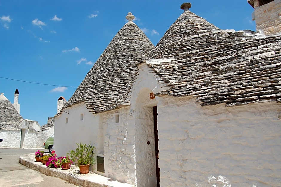 Trulli Holiday Albergo Diffuso