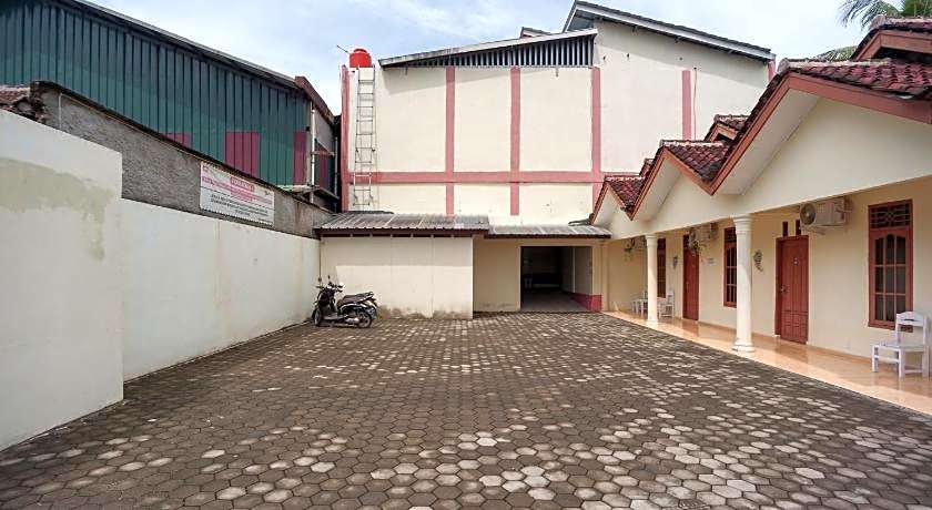 RedDoorz near Universitas Muhammadiyah Pringsewu