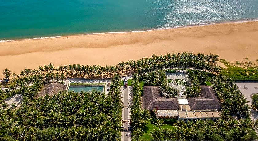 Sala Grand TuyHoa Hotel