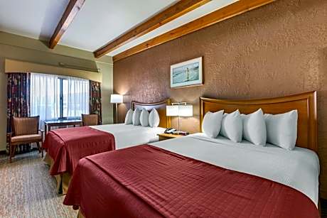 Queen Room with Two Queen Beds and Communication Assitance