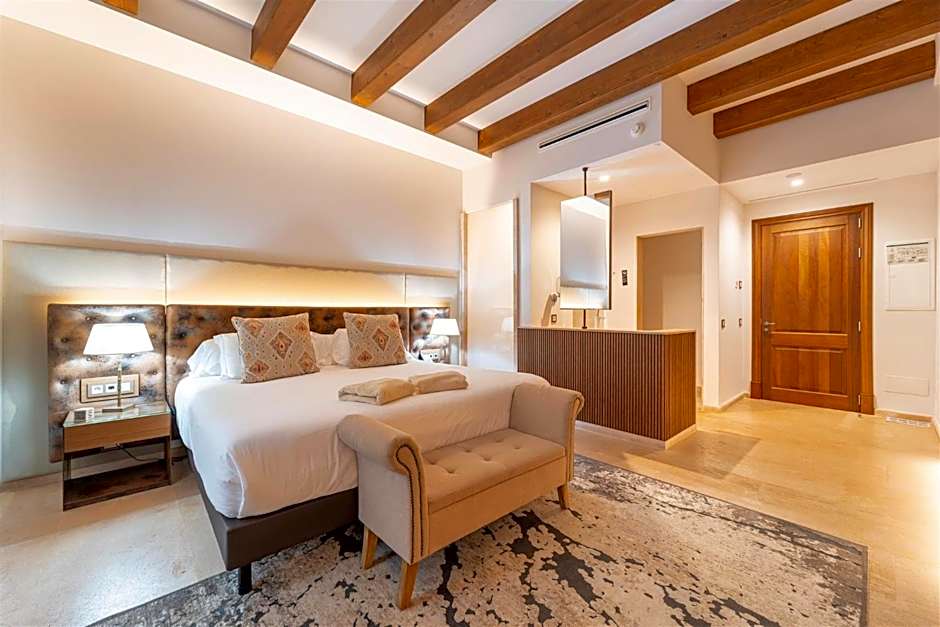 Hotel Creu de Tau Art&Spa-Adults only