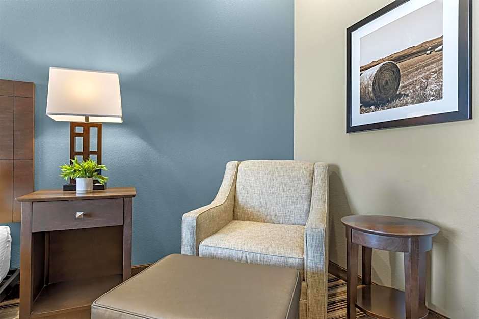 Best Western Plus Overland Inn