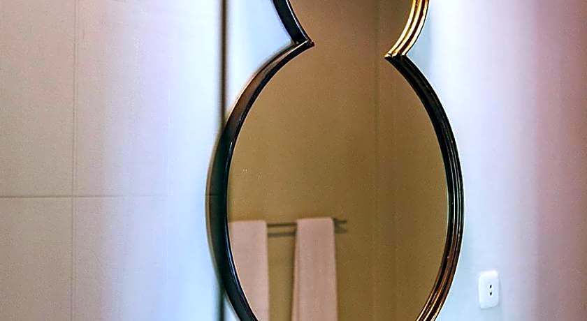 Lovina life Room & Cafe