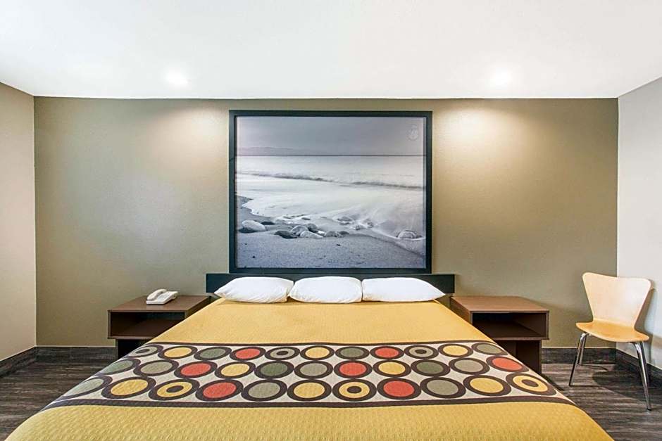 Super 8 by Wyndham National City Chula Vista
