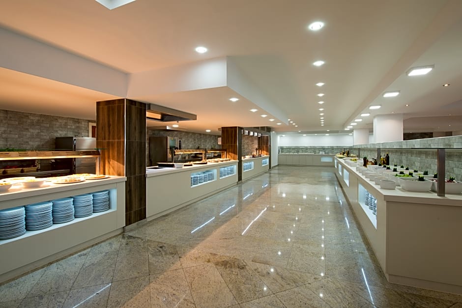 Iberostar Waves Bellevue