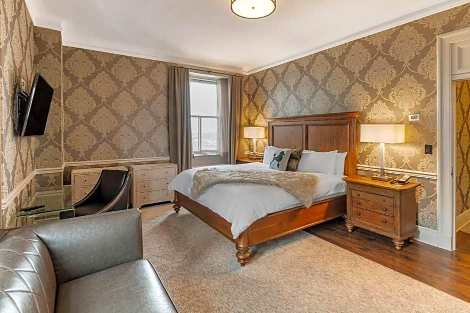 The Fort Garry Hotel, Spa and Conference Centre, an Ascend Collection Hotel