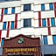 SR Hotel