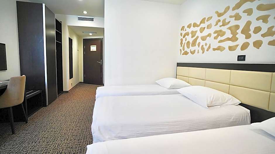 Hotel Diplomat