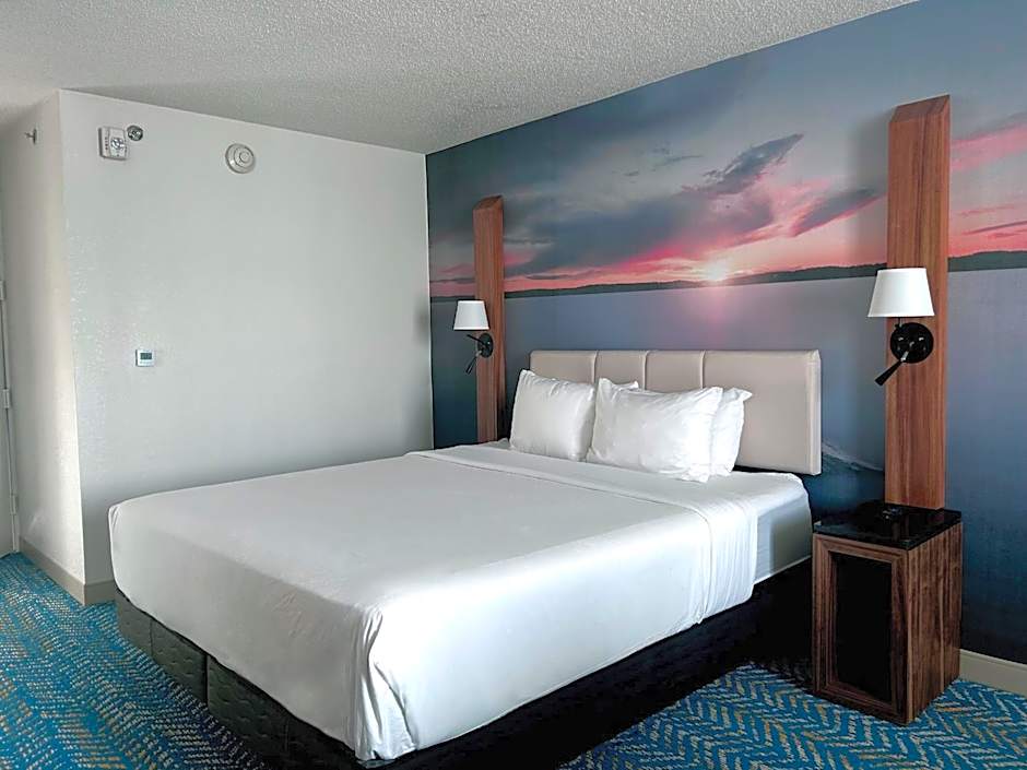 Fort Pontchartrain Detroit, a Wyndham Hotel