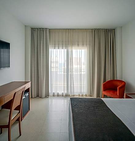 Double Room with Extra Bed (3 Adults)