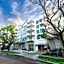 Lux 3BR City-View Retreat in Hollywood, 4th Floor