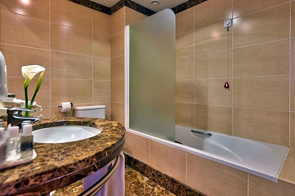  The Views Monumental Lido