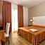 Hotel Touring