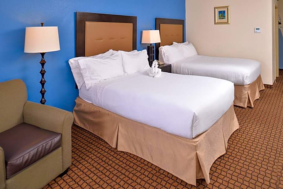 Ramada Plaza by Wyndham Sheridan Hotel & Convention Center