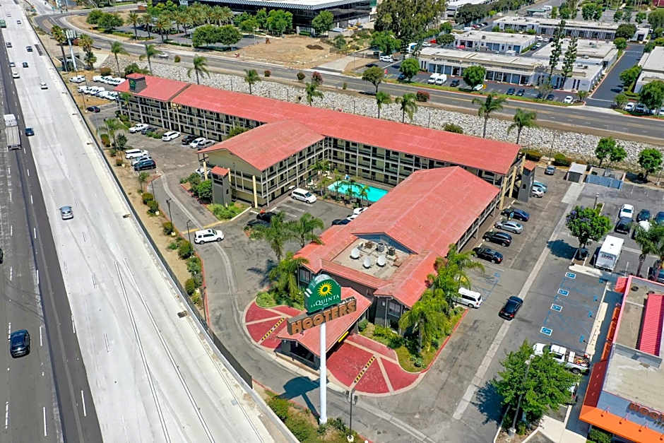 La Quinta Inn by Wyndham Costa Mesa / Newport Beach