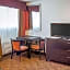 Rodeway Inn & Suites Near Okoboji Lake