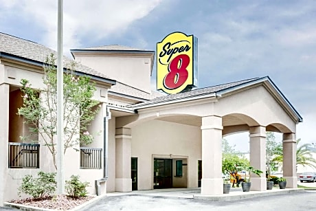 Super 8 by Wyndham Diberville Biloxi Area