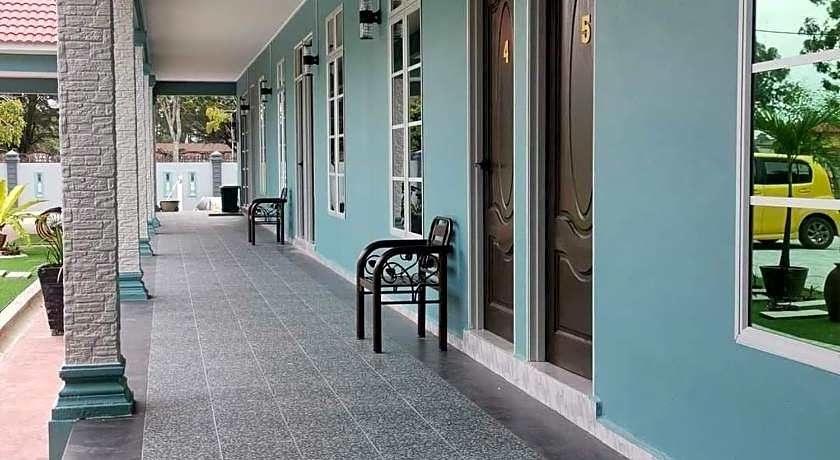 D'EMBUN INAP DESA BESUT