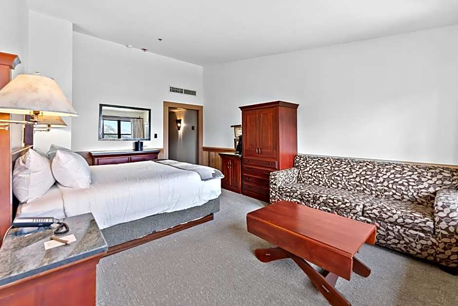 Photo 1 of 4 of Quadruple Room