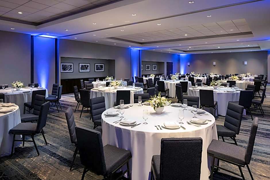 Courtyard by Marriott Chicago Downtown/Magnificent Mile