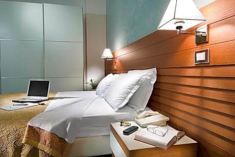 Double or Twin Room with Sea View