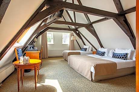 Superior Room Courtyard View