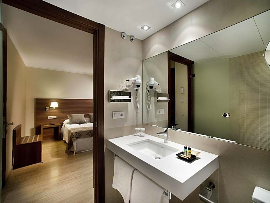 Ibis Styles Figueres Ronda