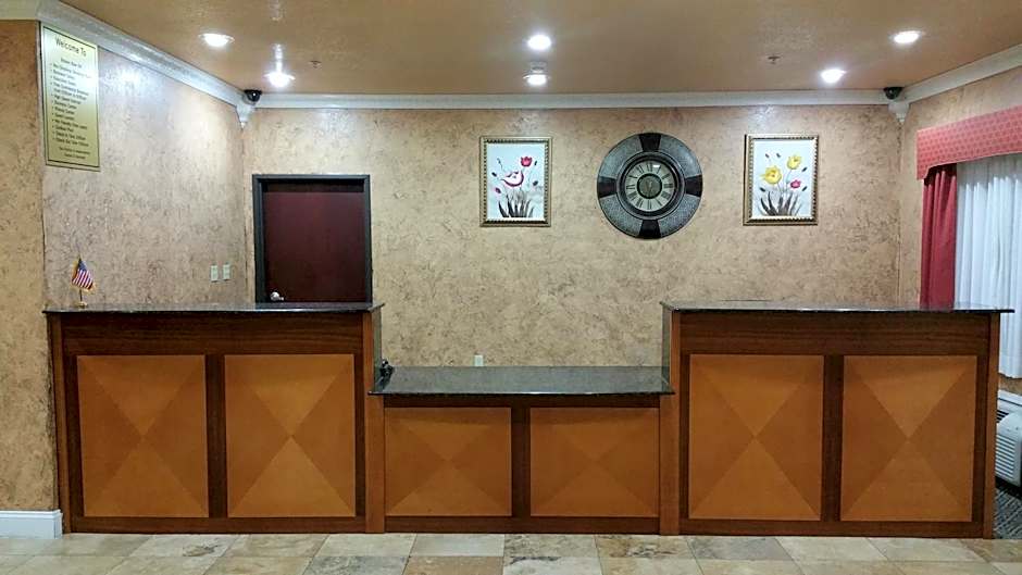 HiWay Inn Express of Broken Bow