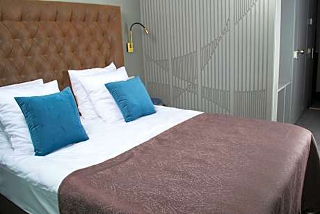 Small Double Room with Spa access