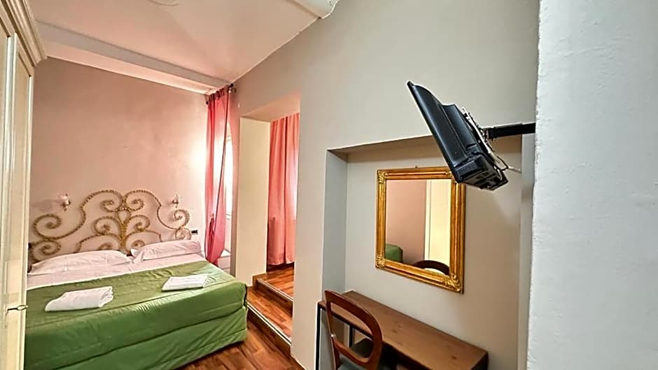 Piccolo Hotel