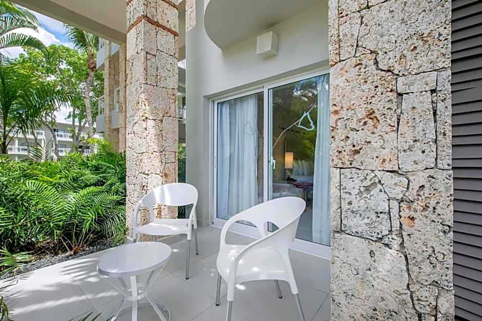 Emotions by Hodelpa - Juan Dolio