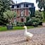 Château Lambert Moulinsart Hotel, shuttle airport, long term parking, snooker, large terrasse, dinner, breakfast