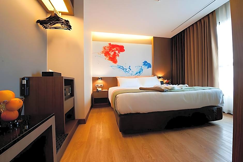 41 Suite Bangkok Hotel