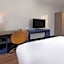 Comfort Suites Outlet Center