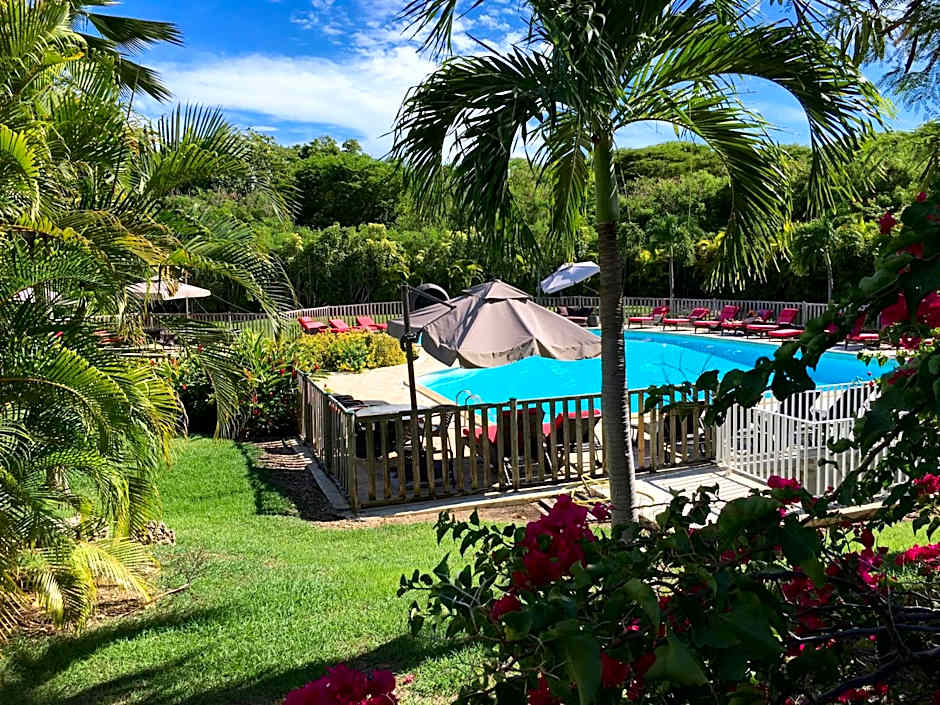 Résidence Le Vallon Guadeloupe Parc Piscine Appartements & Studios