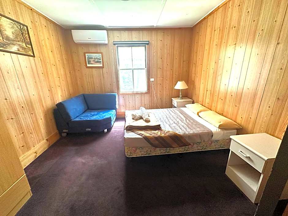 Photo 1 of 13 of 4 Bedroom
