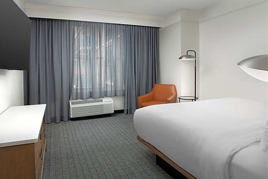 Courtyard by Marriott Savannah Downtown/Historic District