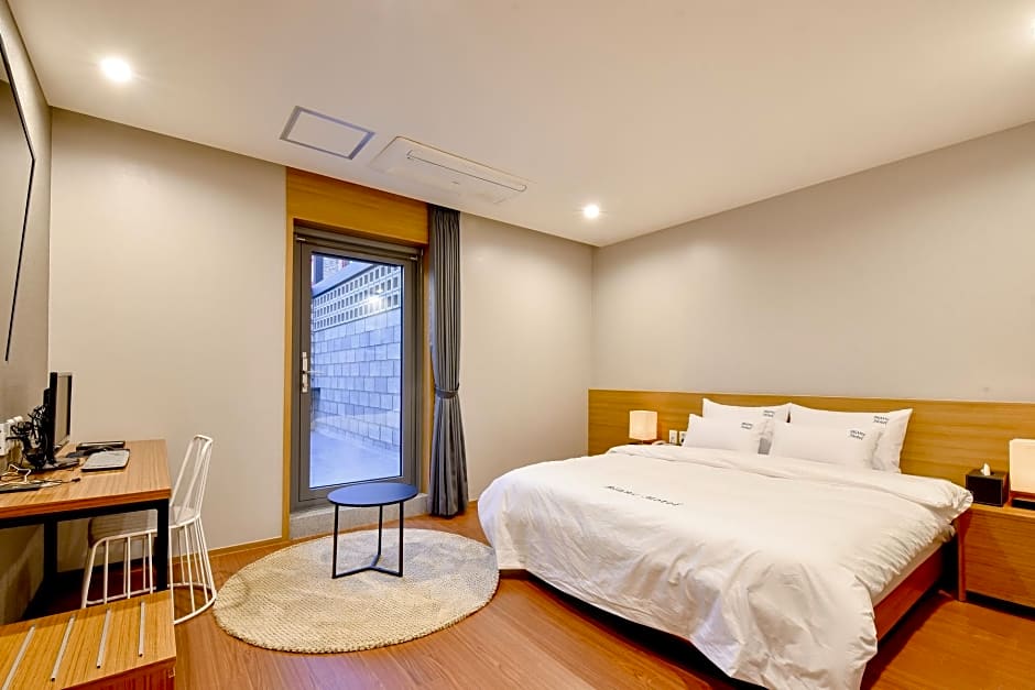 BLANC Business Hotel